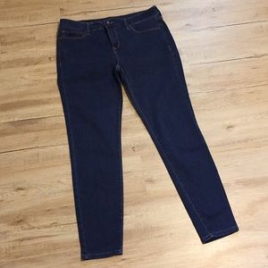Stylus Skinny jeans. Size 32 / 14 women’s